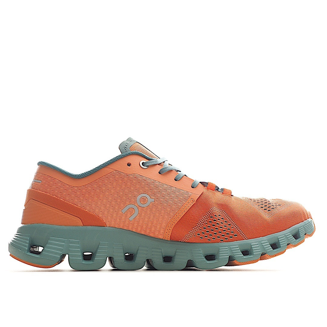 On Cloudtilt Sneakers